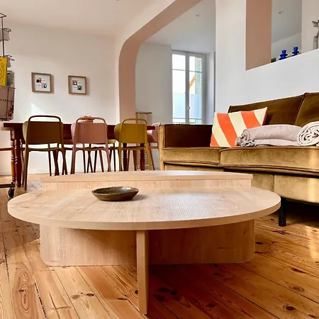 Lucie, 4 A 8 Personnes Villa