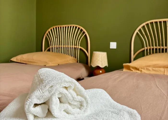 Willa Lucie, 4 A 8 Personnes