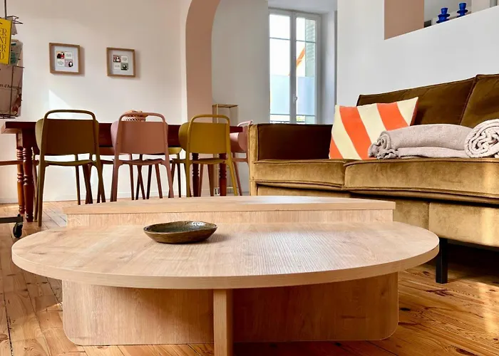 Lucie, 4 A 8 Personnes Willa